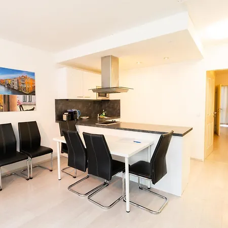 102 Venedig 59m2, 4-8 Pers Extra Bedroom Appartement