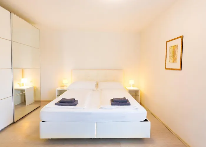 102 Venedig 59m2, 4-8 Pers Extra Bedroom Apartment